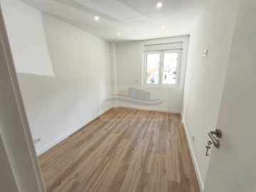 Apartamento T2 para Venda em Odivelas