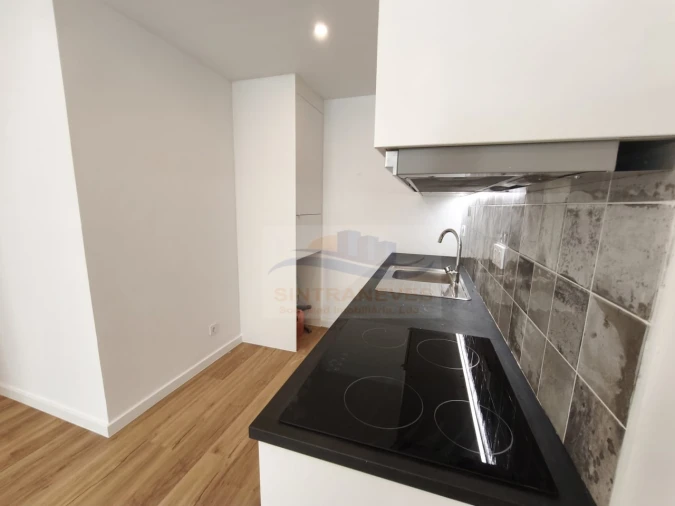 Apartamento T2 para Venda em Odivelas Foto 3