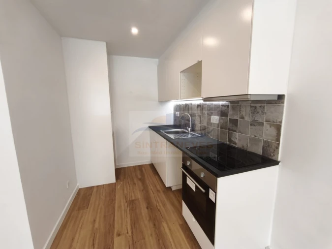 Apartamento T2 para Venda em Odivelas Foto 4