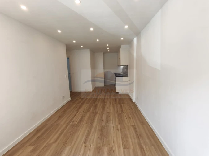Apartamento T2 para Venda em Odivelas Foto 6