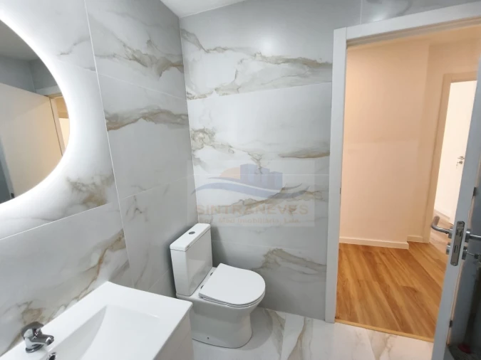 Apartamento T2 para Venda em Odivelas Foto 9