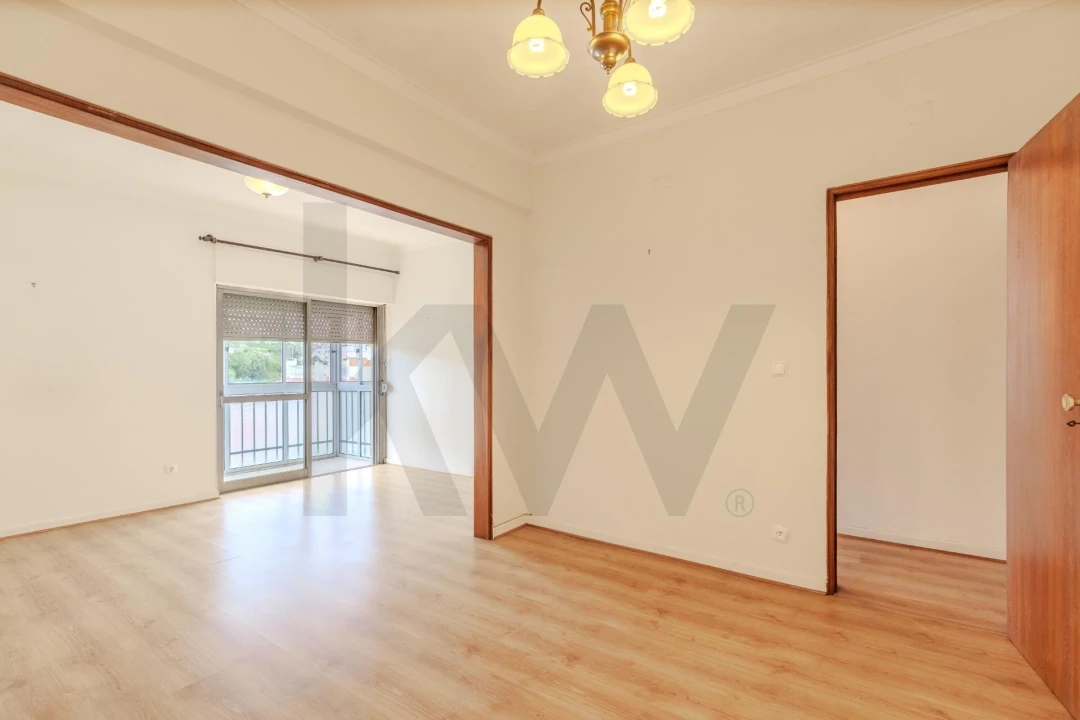 Apartamento T2 para Venda em Carnaxide e Queijas Foto 1