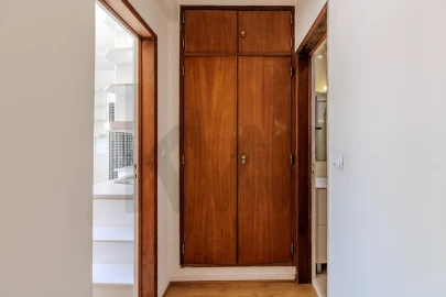 Apartamento T2 para Venda em Carnaxide e Queijas