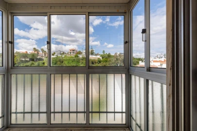 Apartamento T2 para Venda em Carnaxide e Queijas