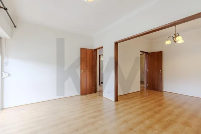 Apartamento T2 para Venda em Carnaxide e Queijas