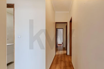 Apartamento T2 para Venda em Carnaxide e Queijas