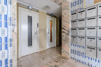 Apartamento T2 para Venda em Carnaxide e Queijas