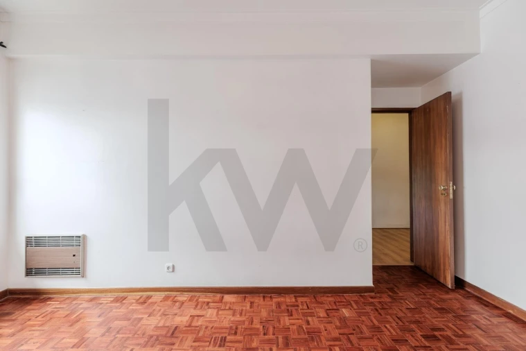 Apartamento T2 para Venda em Carnaxide e Queijas Foto 29