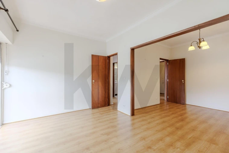 Apartamento T2 para Venda em Carnaxide e Queijas Foto 3