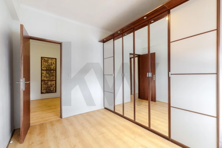 Apartamento T2 para Venda em Carnaxide e Queijas Foto 22