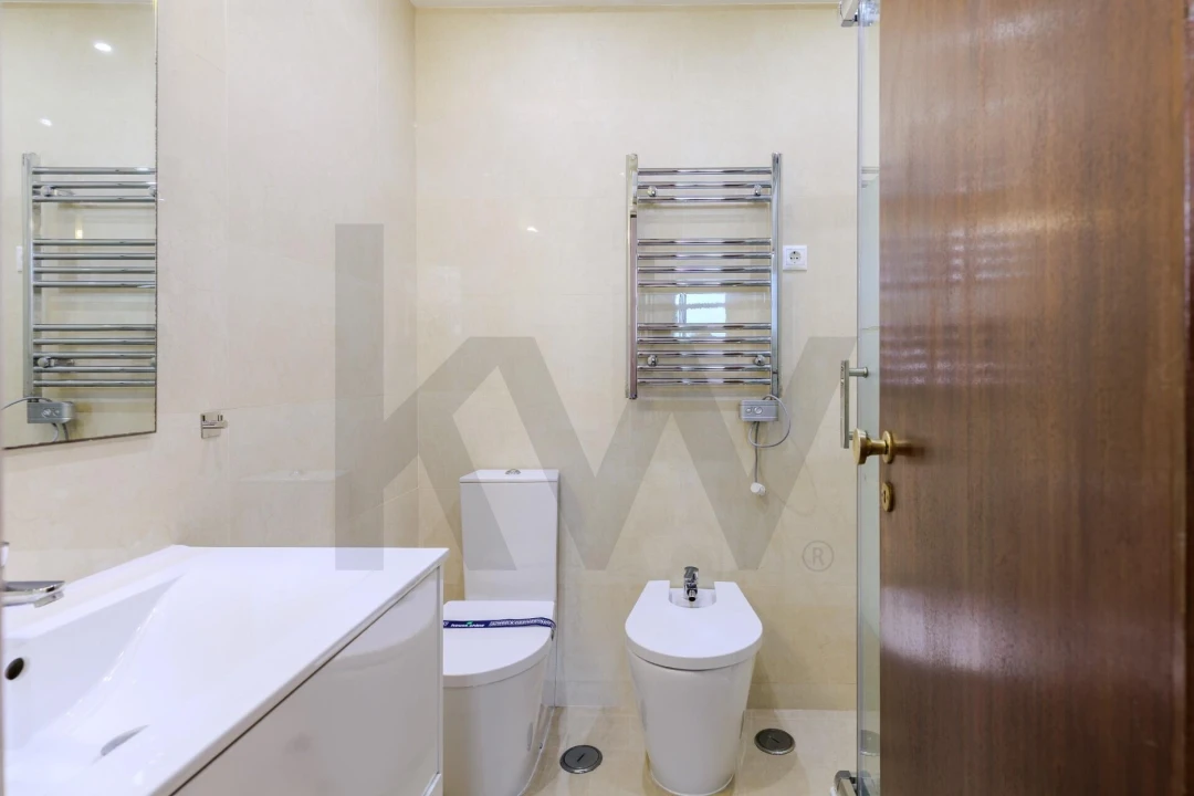 Apartamento T2 para Venda em Carnaxide e Queijas Foto 25