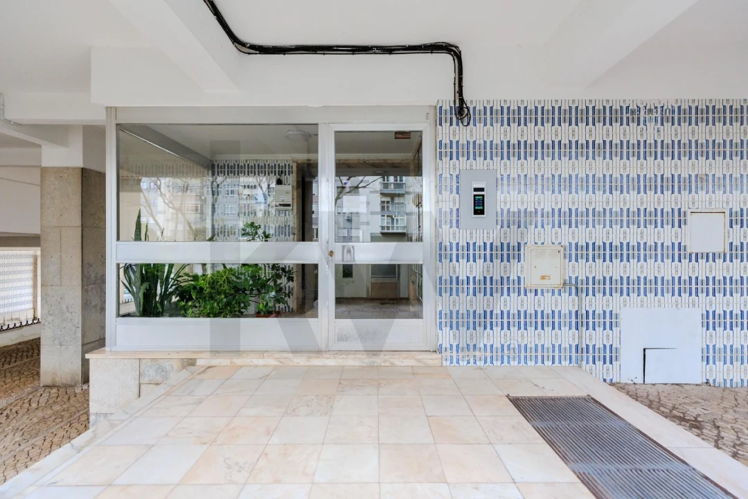 Apartamento T2 para Venda em Carnaxide e Queijas Foto 36