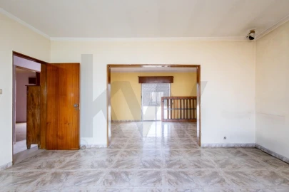 Moradia T4 para Venda em Casal de Cambra