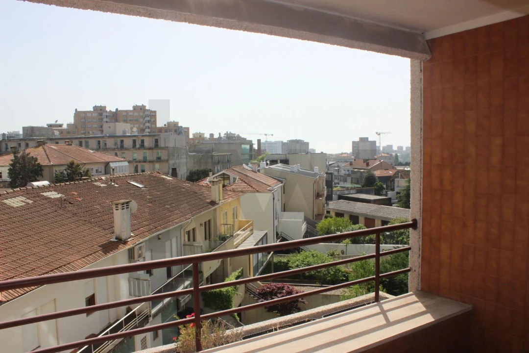 Apartamento T5 para Venda em Lordelo do Ouro e Massarelos Foto 11