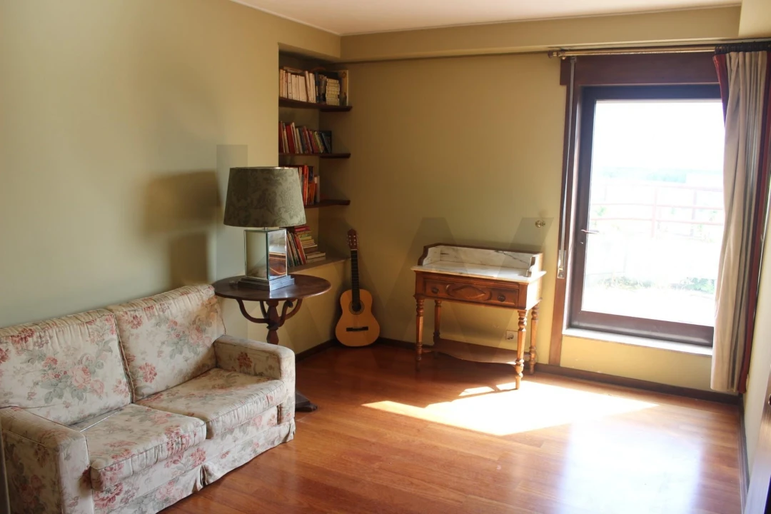 Apartamento T5 para Venda em Lordelo do Ouro e Massarelos Foto 33