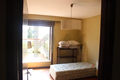 Apartamento T5 para Venda em Lordelo do Ouro e Massarelos