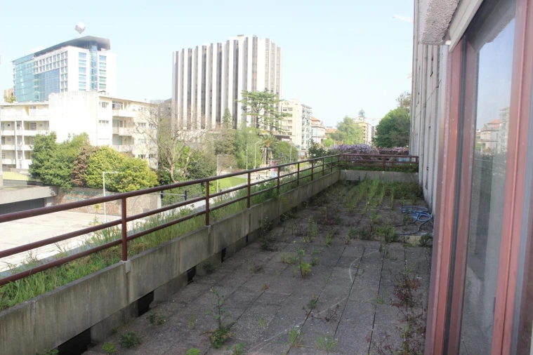 Apartamento T5 para Venda em Lordelo do Ouro e Massarelos Foto 7