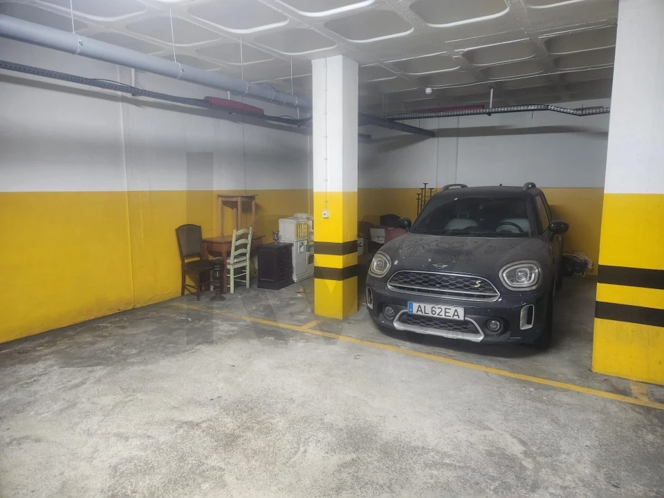 Apartamento T5 para Venda em Lordelo do Ouro e Massarelos Foto 38