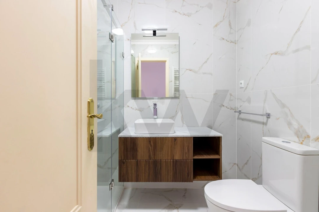 Apartamento T5 para Arrendamento em Santa Maria, São Pedro e Matacães Foto 21