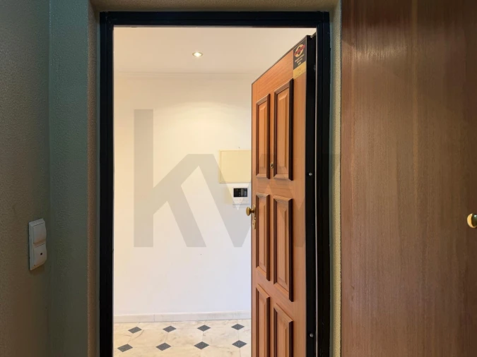 Apartamento T5 para Arrendamento em Santa Maria, São Pedro e Matacães Foto 33