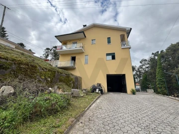 Moradia T3 para Venda em Santa Eulalia