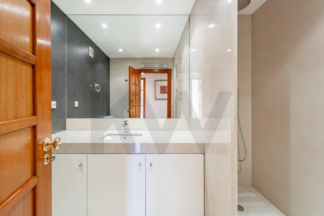 Apartamento T3 para Arrendamento em Lumiar Foto 22