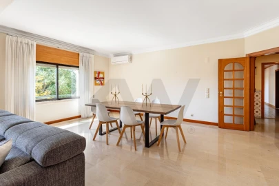 Apartamento T3 para Arrendamento em Lumiar