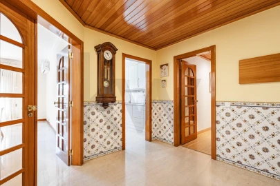 Apartamento T3 para Arrendamento em Lumiar