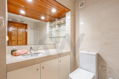 Apartamento T3 para Arrendamento em Lumiar