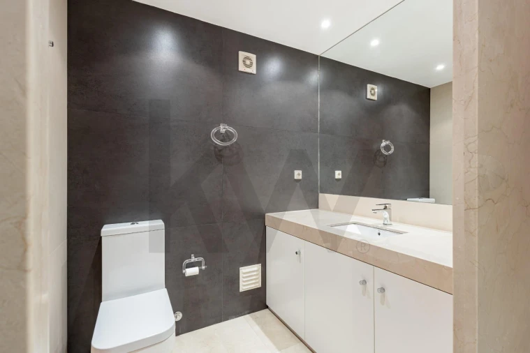 Apartamento T3 para Arrendamento em Lumiar Foto 21