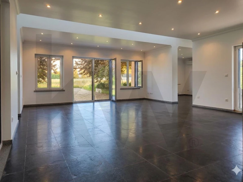 Quinta T4 para Venda em Bacelo e Senhora da Saúde Foto 21