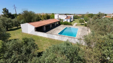 Quinta T4 para Venda em Bacelo e Senhora da Saúde