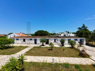 Quinta T4 para Venda em Bacelo e Senhora da Saúde
