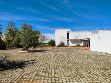 Quinta T4 para Venda em Bacelo e Senhora da Saúde