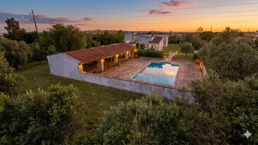 Quinta T4 para Venda em Bacelo e Senhora da Saúde Foto 9