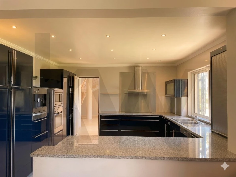 Quinta T4 para Venda em Bacelo e Senhora da Saúde Foto 32