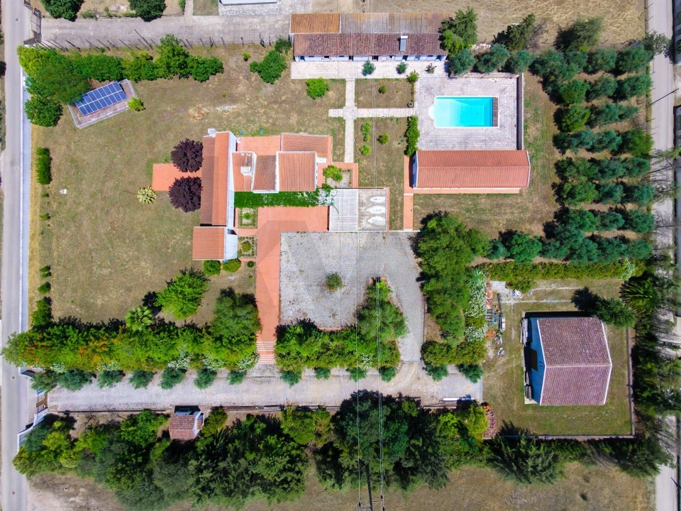 Quinta T4 para Venda em Bacelo e Senhora da Saúde Foto 1