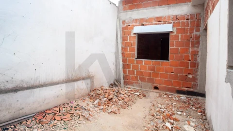 Moradia T2 para Venda em Almeirim