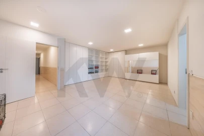 Moradia T4 para Arrendamento em Real, Dume e Semelhe