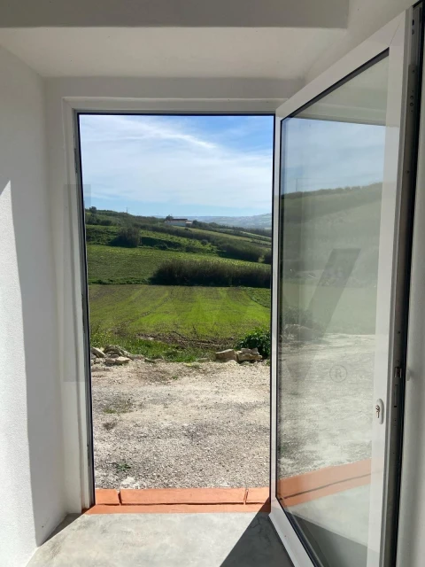 Moradia T2 para Venda em São Pedro da Cadeira