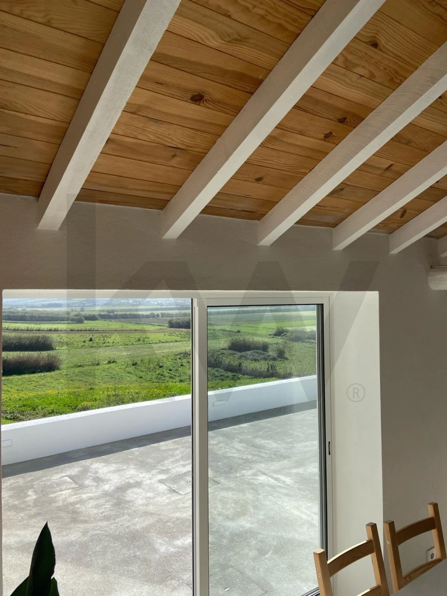 Moradia T2 para Venda em São Pedro da Cadeira Foto 10