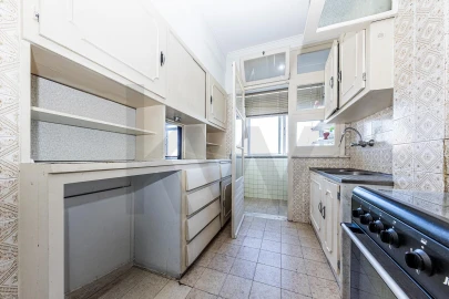 Apartamento T1 para Arrendamento em Penha de França
