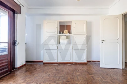 Apartamento T1 para Arrendamento em Penha de França