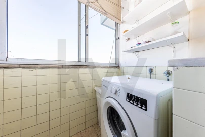 Apartamento T1 para Arrendamento em Penha de França