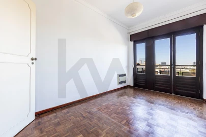 Apartamento T1 para Arrendamento em Penha de França