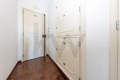 Apartamento T1 para Arrendamento em Penha de França