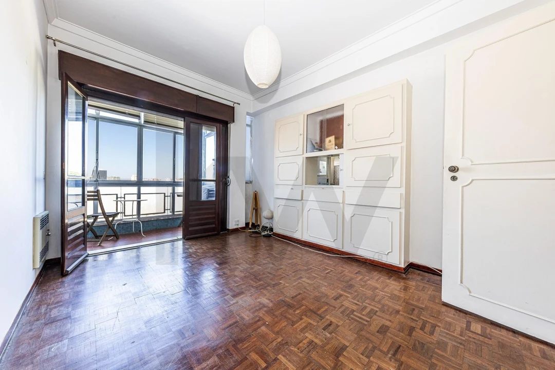 Apartamento T1 para Arrendamento em Penha de França Foto 1