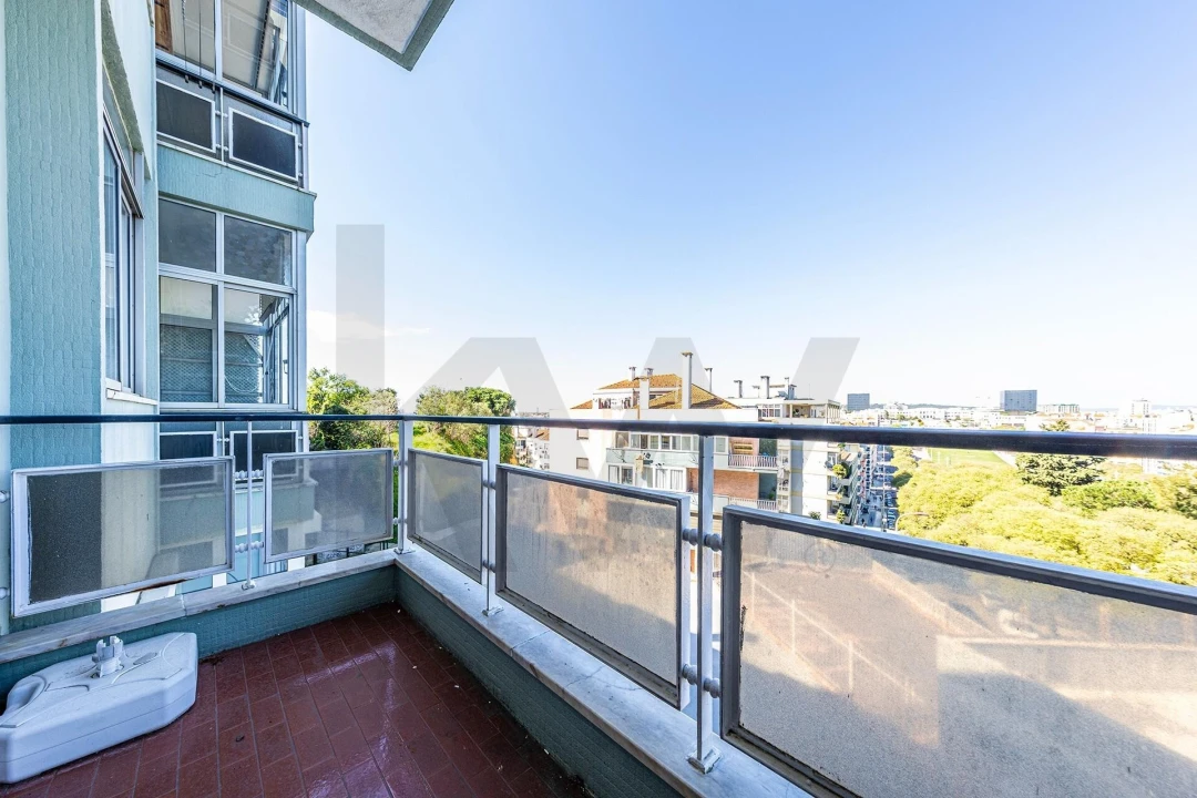 Apartamento T1 para Arrendamento em Penha de França Foto 13