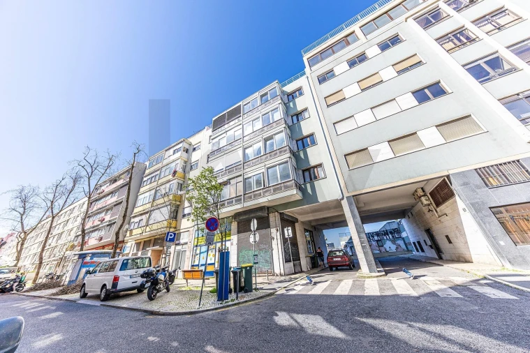 Apartamento T1 para Arrendamento em Penha de França Foto 18
