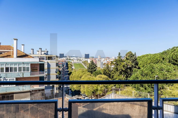 Apartamento T1 para Arrendamento em Penha de França Foto 14